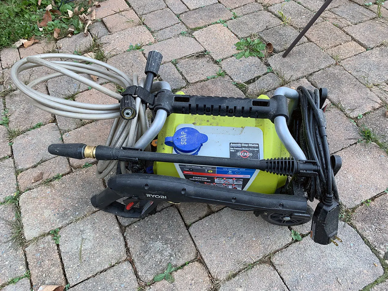 How to use the soap dispenser on your RYOBI pressure washer 